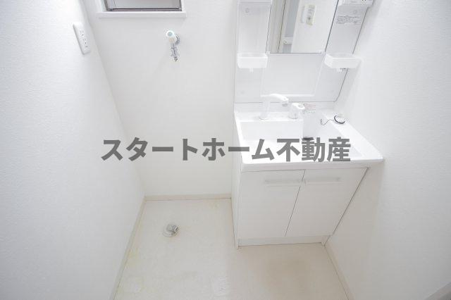 洗面設備　忙しい朝には欠かせない洗面所です