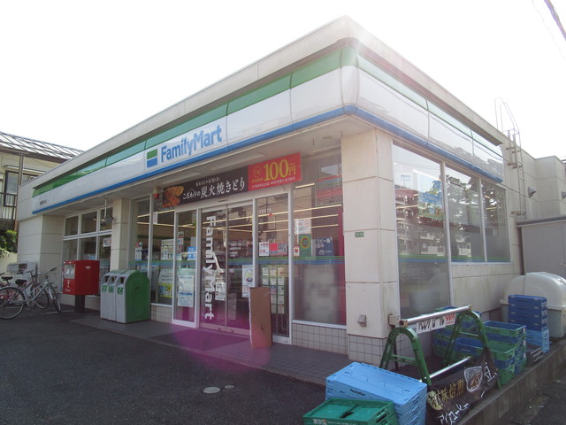 コンビニ　ファミリーマート船橋夏見台店（コンビニ）まで890m