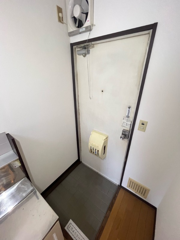 玄関　※他部屋参考写真