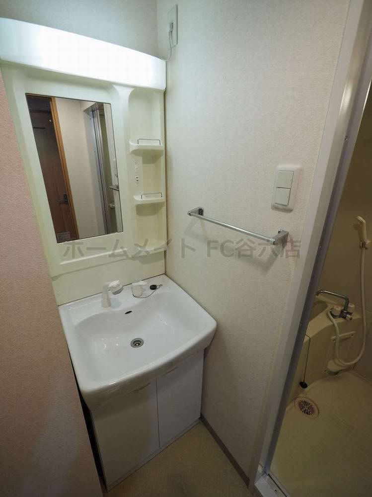 洗面設備　ブランクレール谷町