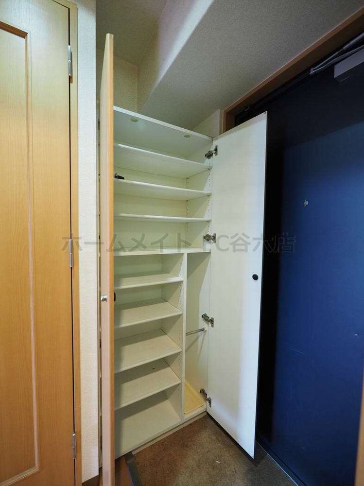 玄関　ブランクレール谷町