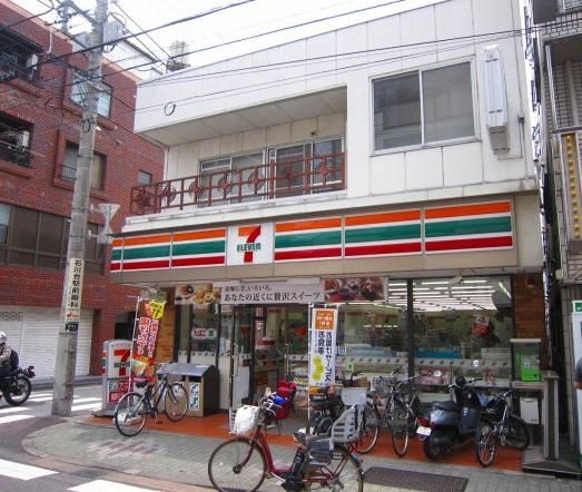 コンビニ　セブンイレブン（コンビニ）まで160m