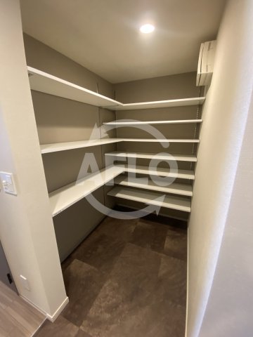 収納　アーバネックス谷町六丁目　シューズインクローゼット