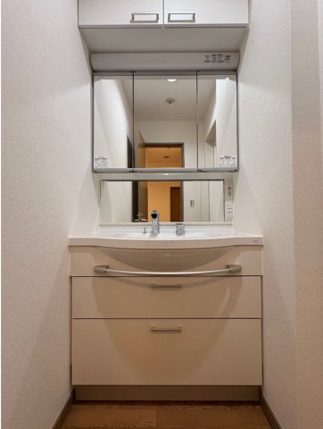 洗面設備　※参考写真