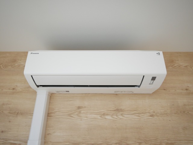 その他設備　夏もカラッと快適♪エアコン付きです！