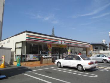 コンビニ　セブンイレブン 明石山下町店（コンビニ）まで879m