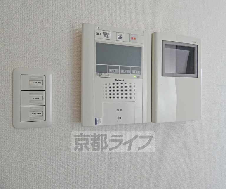 セキュリティ　モニター付きです