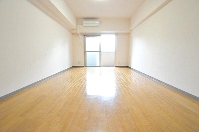 その他　洋室10帖