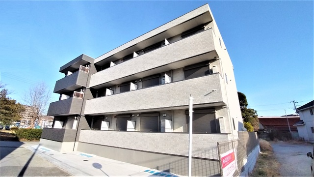 建物外観　２０２４年築オートロック、ネット無料、宅配ボックス付きの建物