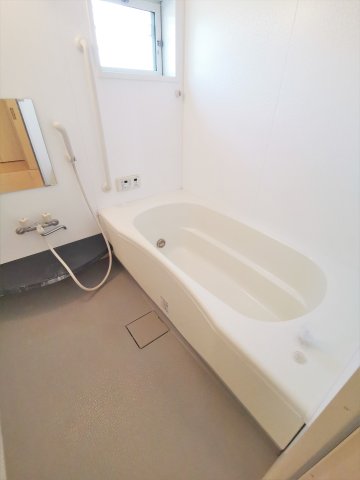 バス・シャワールーム　別号室の画像です。ご参考下さい