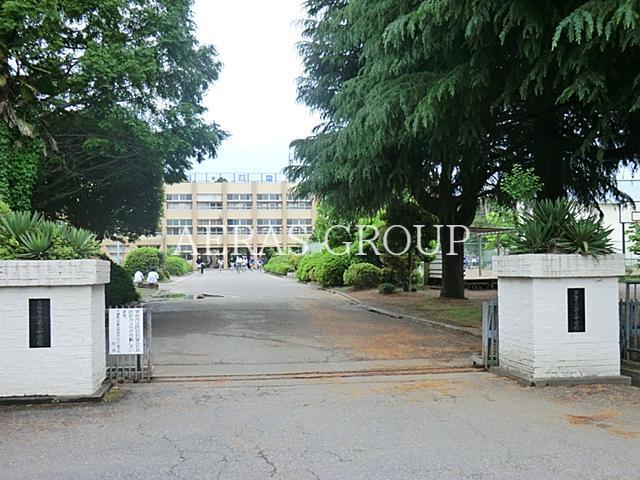 中学校　青梅市立第三中学校（中学校）まで1354m