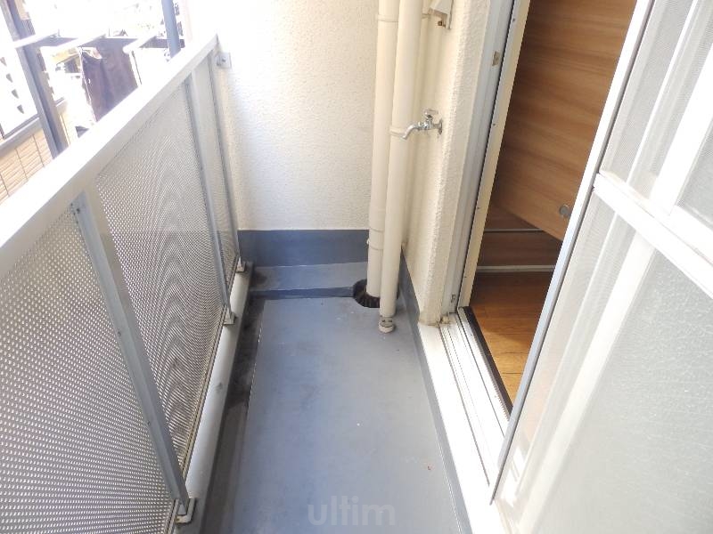 バルコニー　※同タイプの他のお部屋です