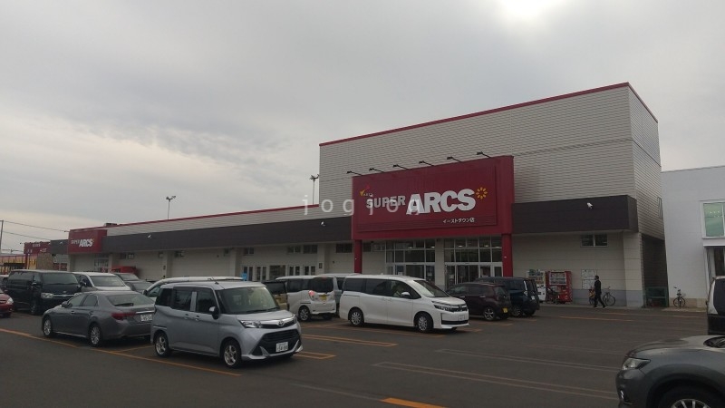 ショッピングセンター　ユニクロ滝川イーストタウン店（ショッピングセンター）まで1277m