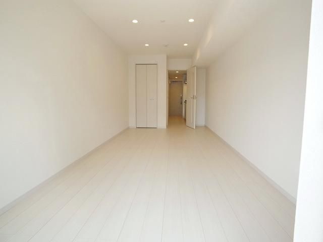 その他部屋・スペース　白を基調にした居室