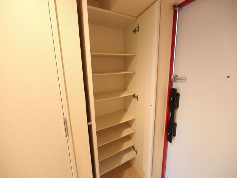 玄関　シューズボックス