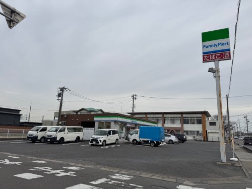 コンビニ　ファミリーマート西春西之保店（コンビニ）まで768m