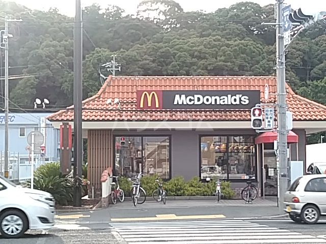 飲食店　マクドナルド 浜松高林店（飲食店）まで388m