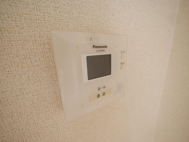 セキュリティ　★モニター付きインターホンでセキュリティ面も安心ですね★