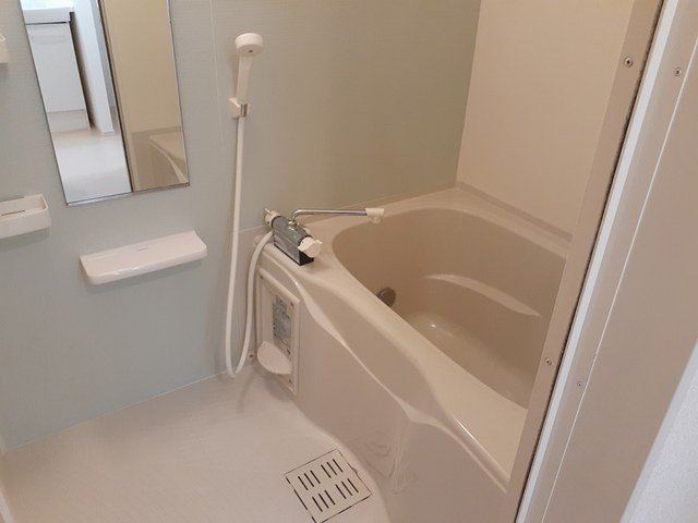 バス・シャワールーム　お風呂です