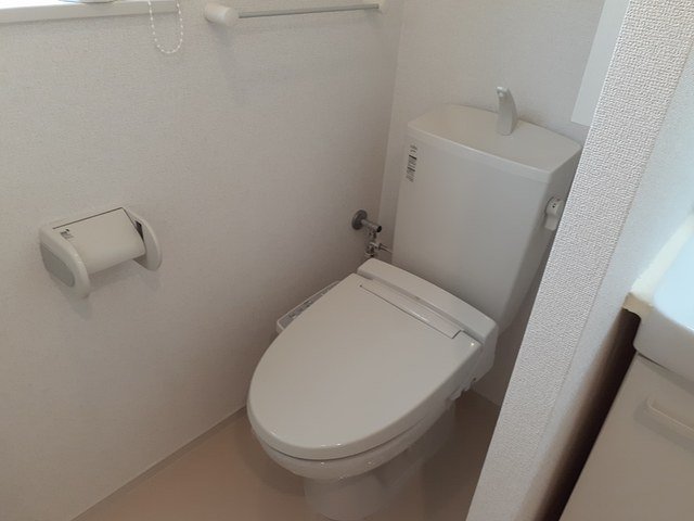 トイレ　トイレもきれいです