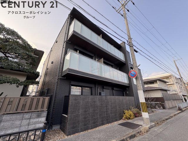 建物外観　オートロックあります♪