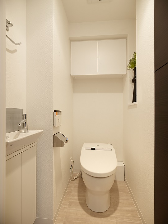 トイレ　※別部屋の参考写真です。