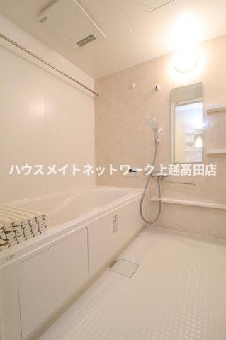 バス・シャワールーム　追焚機能付・１坪風呂