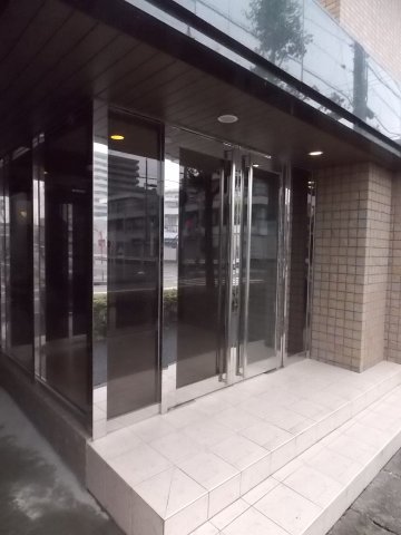 エントランス　建物の内部です