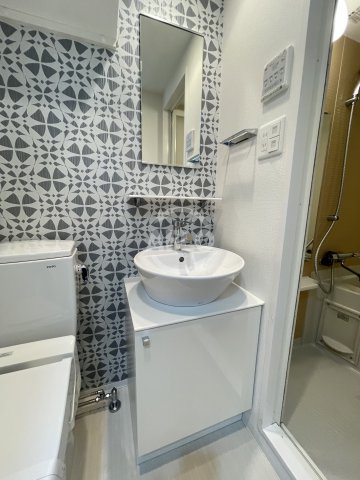 洗面設備　エスリード弁天町ベイコート　独立洗面台