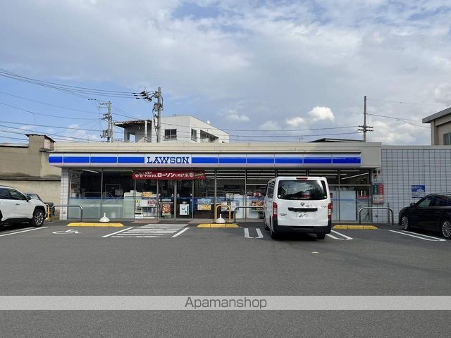 コンビニ　ローソン四国中央川之江町港通店（コンビニ）まで451m