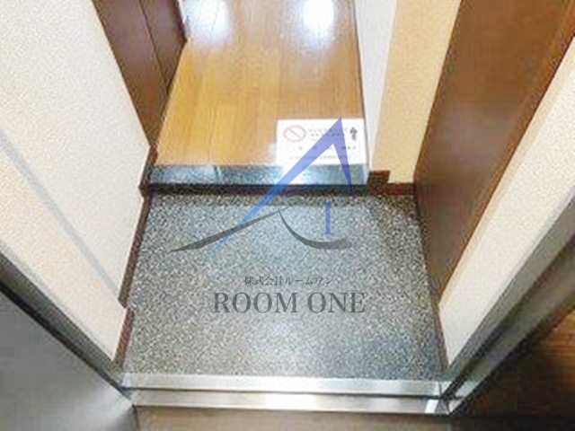 玄関　玄関です。