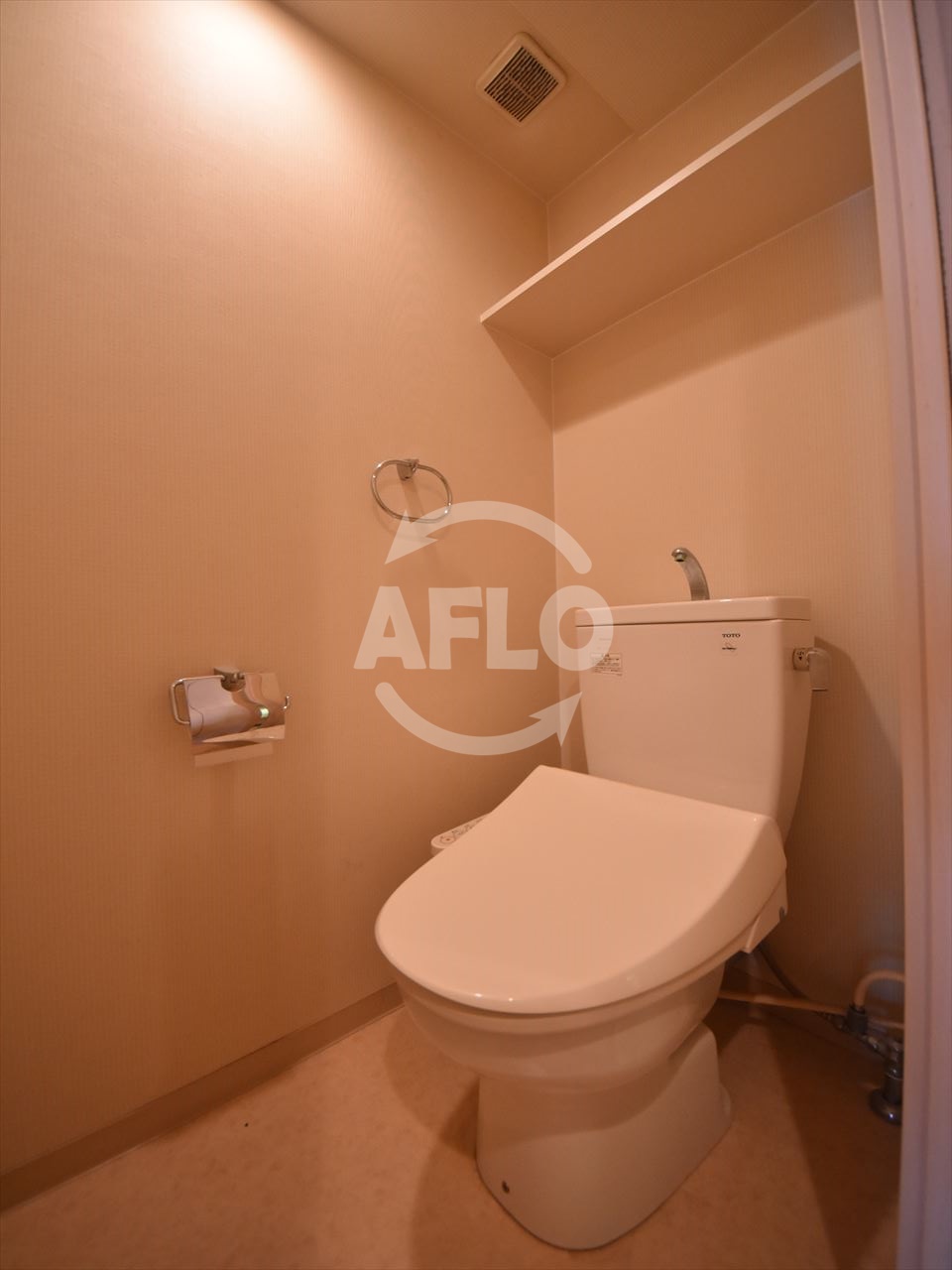 トイレ　プレサンス本町プライム　温水洗浄便座