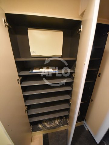 収納　プレサンス本町プライム　シューズボックス