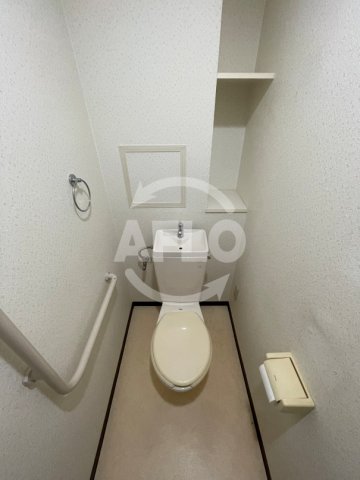 トイレ　フォレスタ育和　トイレ