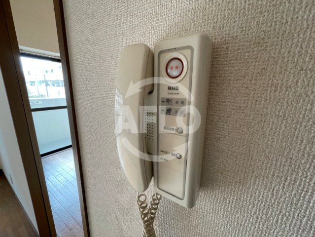 セキュリティ　フォレスタ育和　インターホン