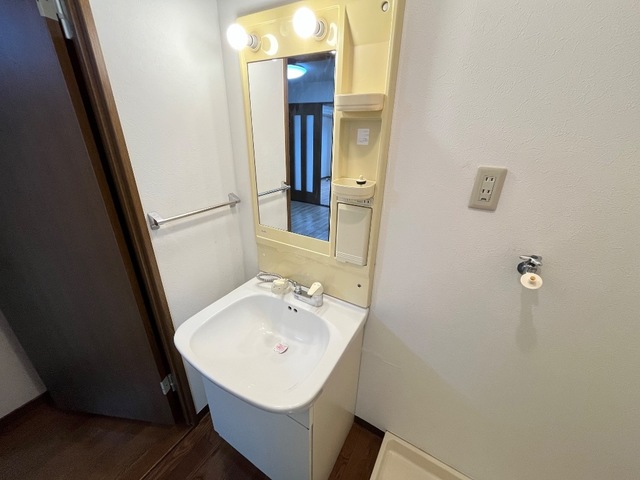 洗面設備　洗髪洗面化粧台