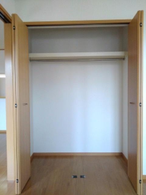 収納　クローゼットが3箇所ございます。