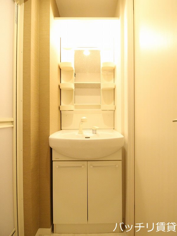 洗面設備　画像は同シリーズタイプの為、参考写真になります。