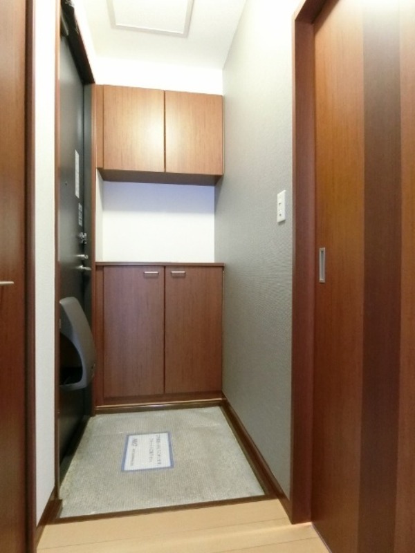 玄関　図面と現状に相違がある場合には現状を優先