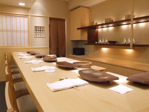 飲食店　鮨かとう（飲食店）まで446m