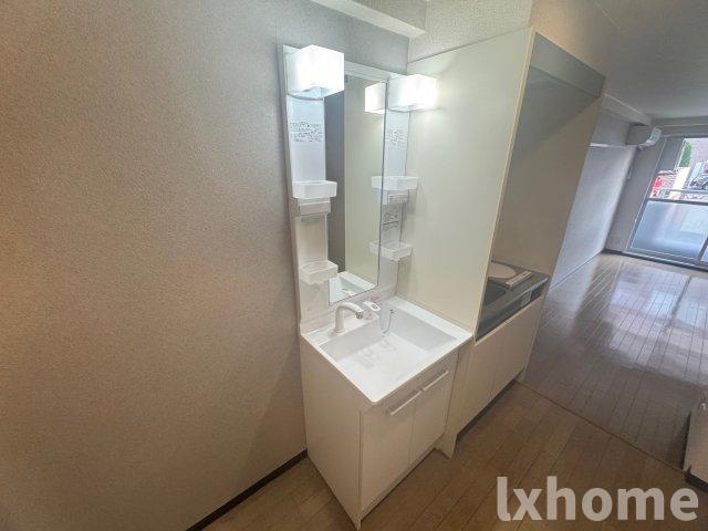 洗面設備　脱衣スペースもあります