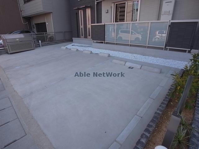 駐車場　駐車場