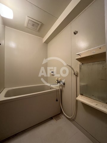 バス・シャワールーム　浴室