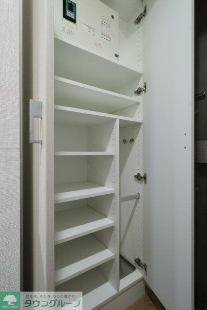 その他設備　靴入