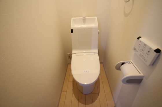 トイレ　※別部屋の写真です