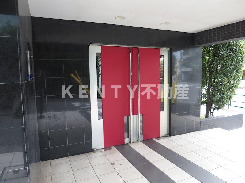 エントランス　清潔なエントランスです