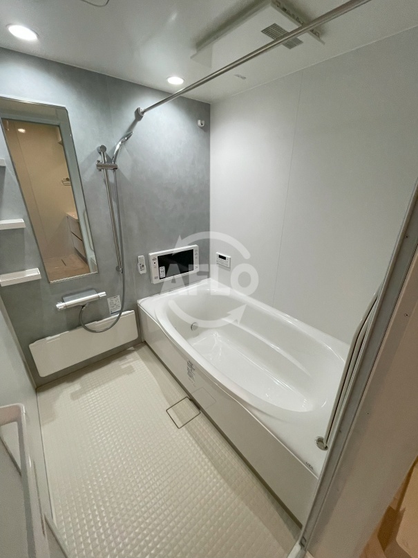 バス・シャワールーム　ルシエーナ西田辺　浴室