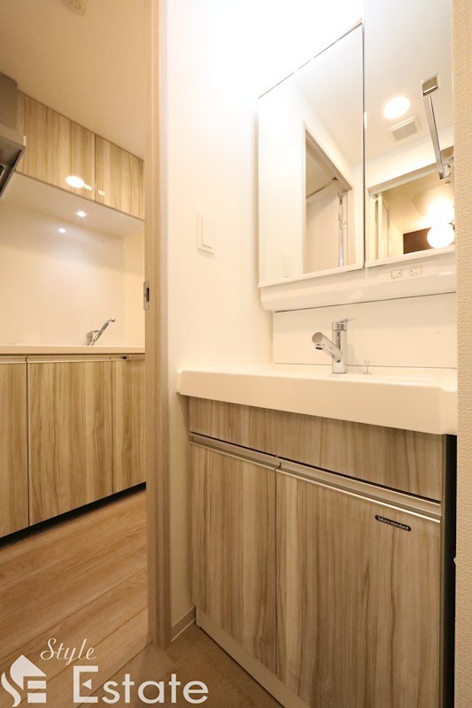 洗面設備　独立洗面台　脱衣所