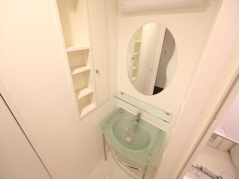 洗面設備　脱衣所　オシャレな独立洗面台