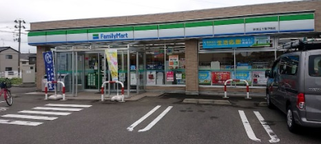 コンビニ　ファミリーマート 新潟五十嵐中島店（コンビニ）まで644m